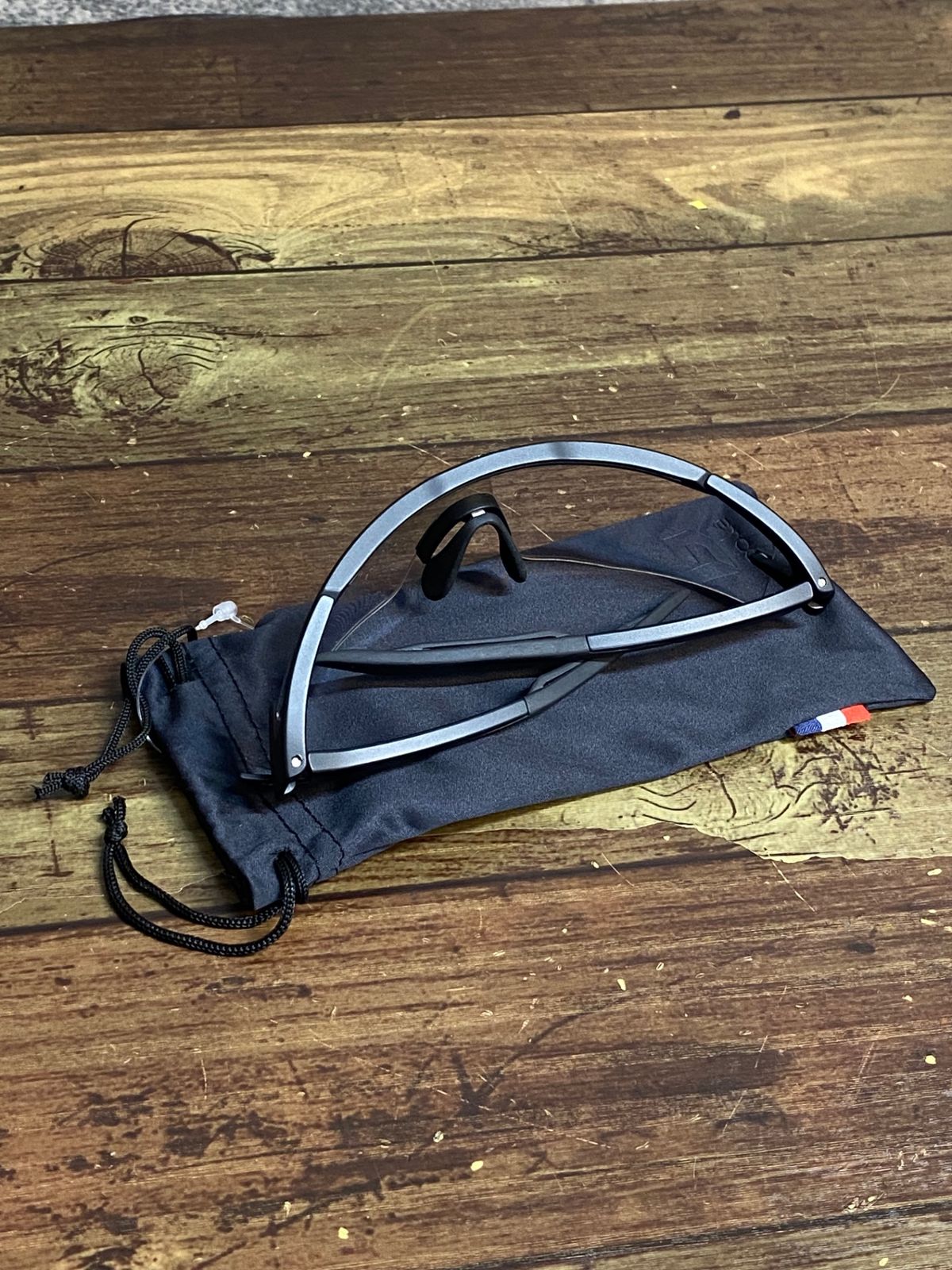 JJ989 ボレー BOLLE AEROMAX サングラス アイウェア 黒 調光レンズ