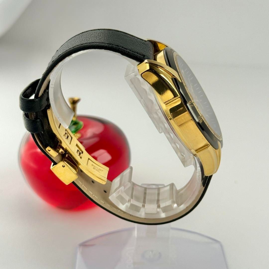 ヴェルサーチ メデューサ クロノグラフ 新品ベルト 新品電池 メンズ