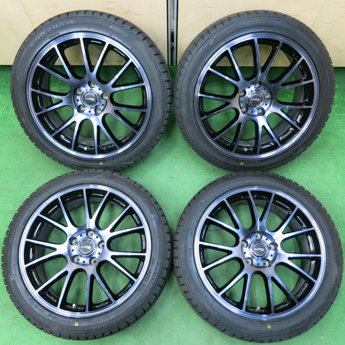 SOLD！～【中古・美品】ダンロップ スタッドレスタイヤ 225/45R18