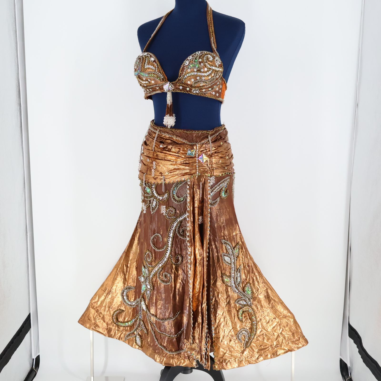 ベリーダンス オリエンタル 衣装 ゴールド ビーズ スパンコールラメ  