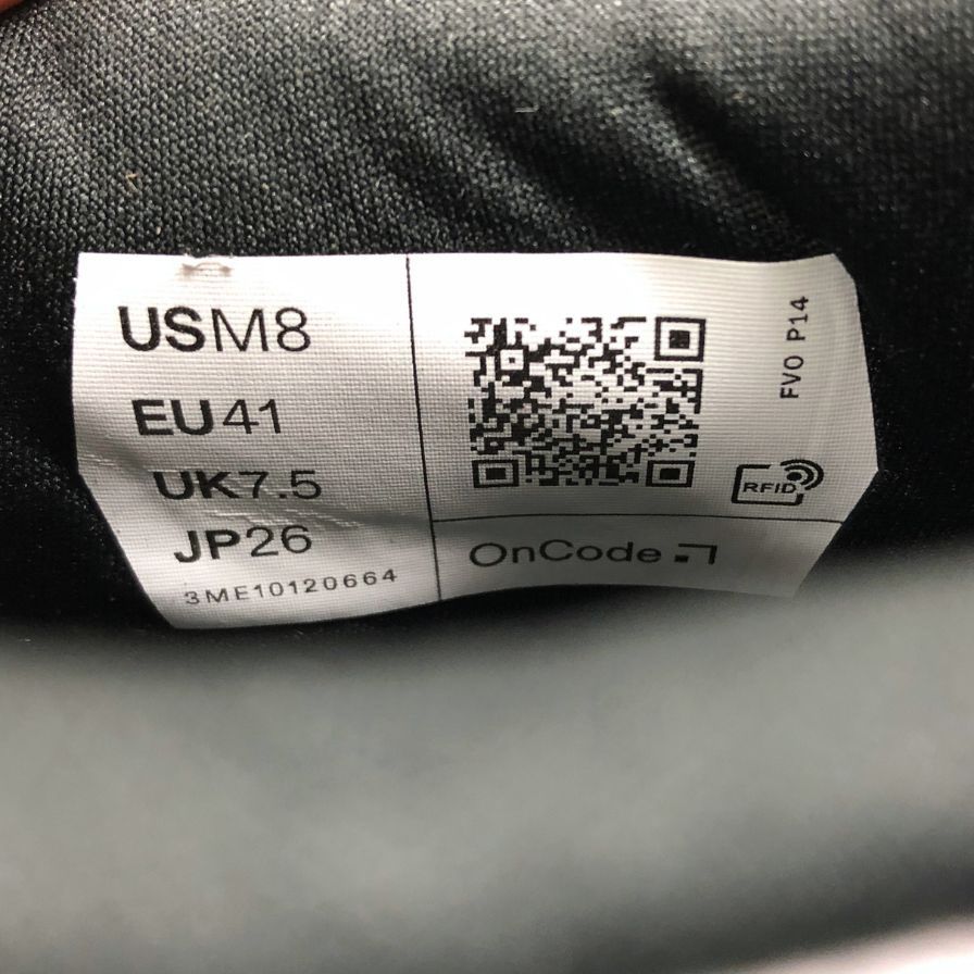 ローカットスニーカー