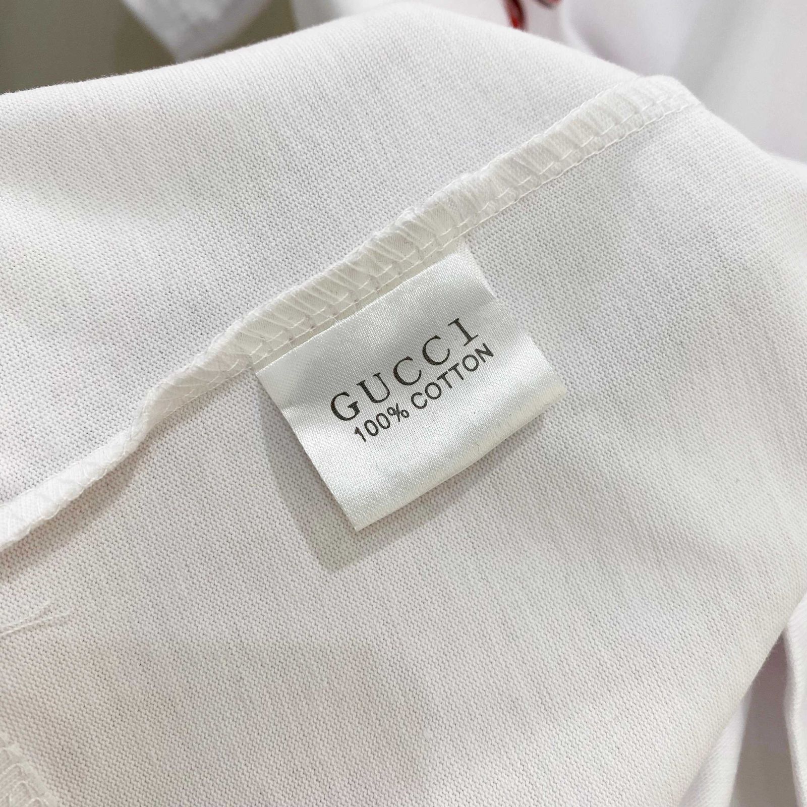 今日特価】GUCCI グッチ 25SS プレミアムロゴプリント 円領 T
