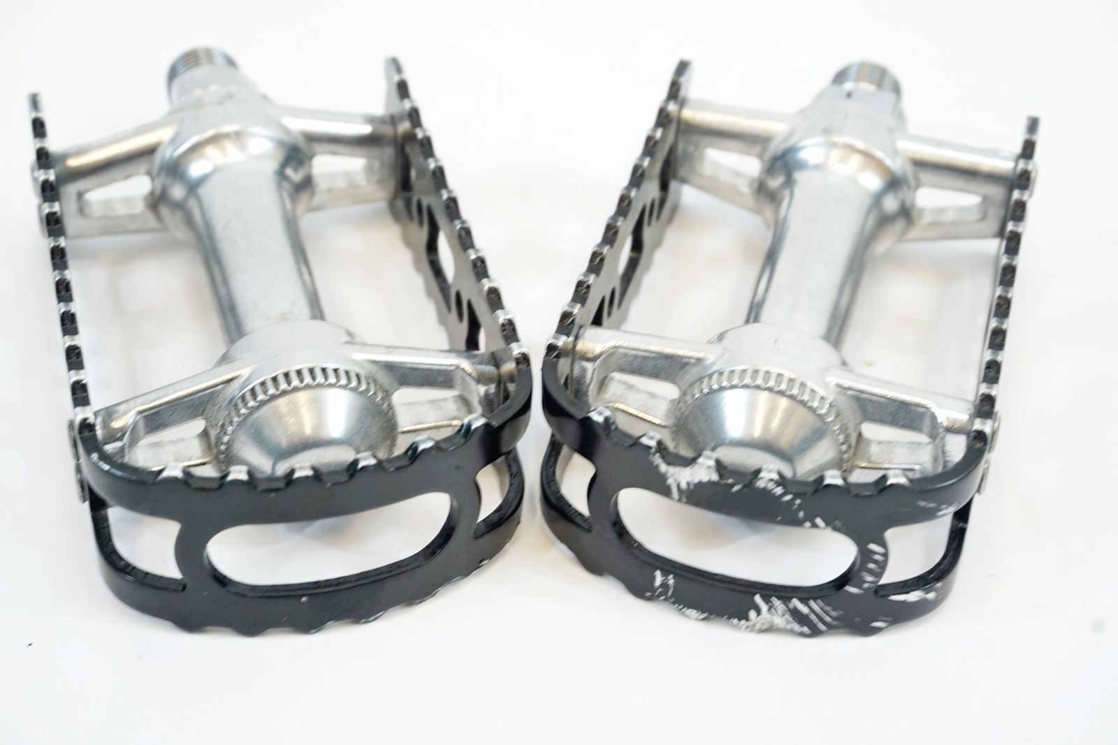 CRANKBROTHERS 「クランクブラザーズ」 CANDY3 ペダル / バイチャリ