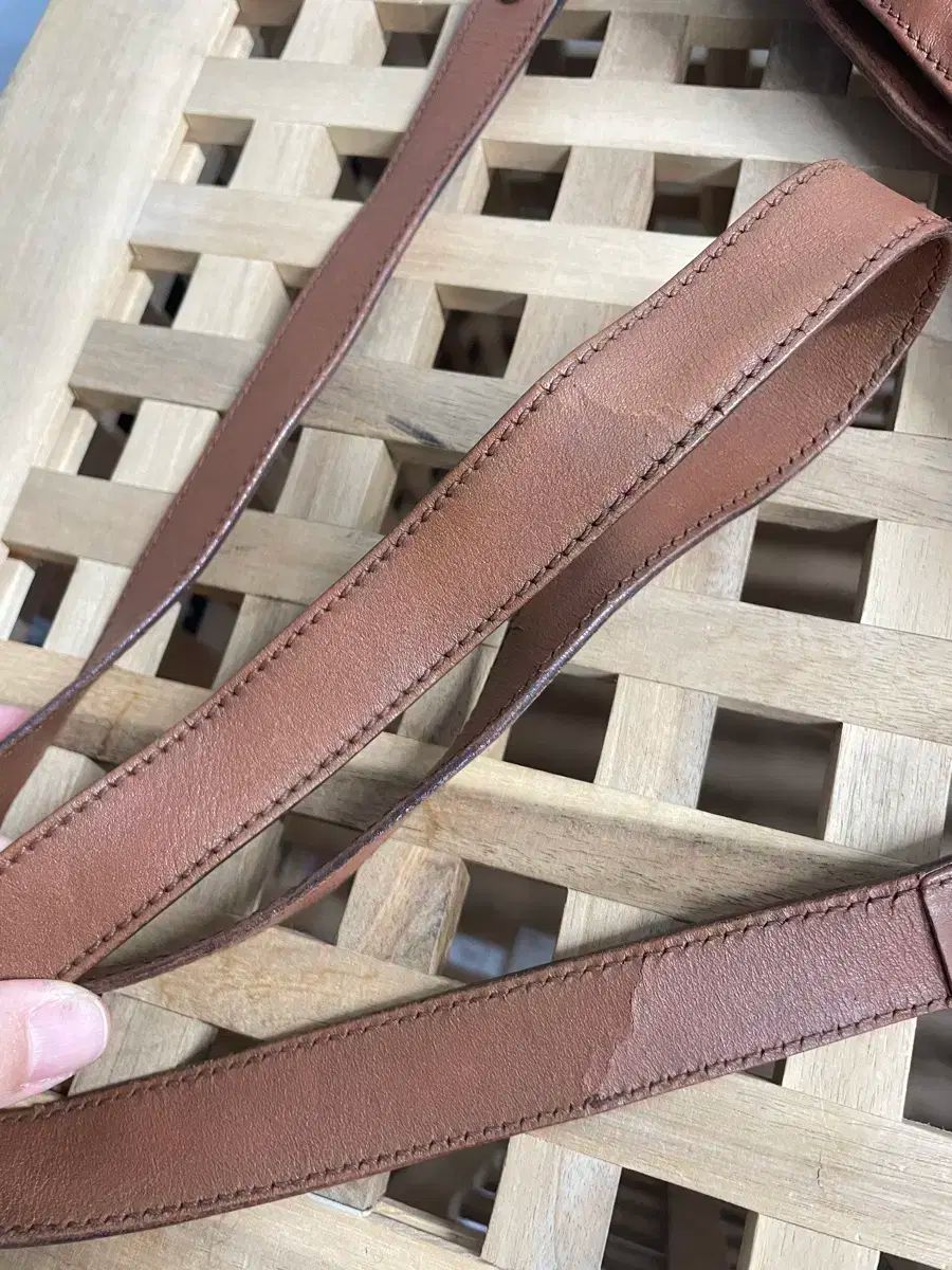 マカダム クロスバック