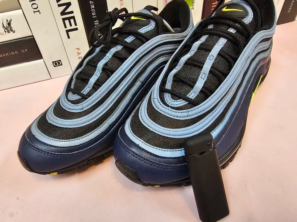 NIKE ナイキ