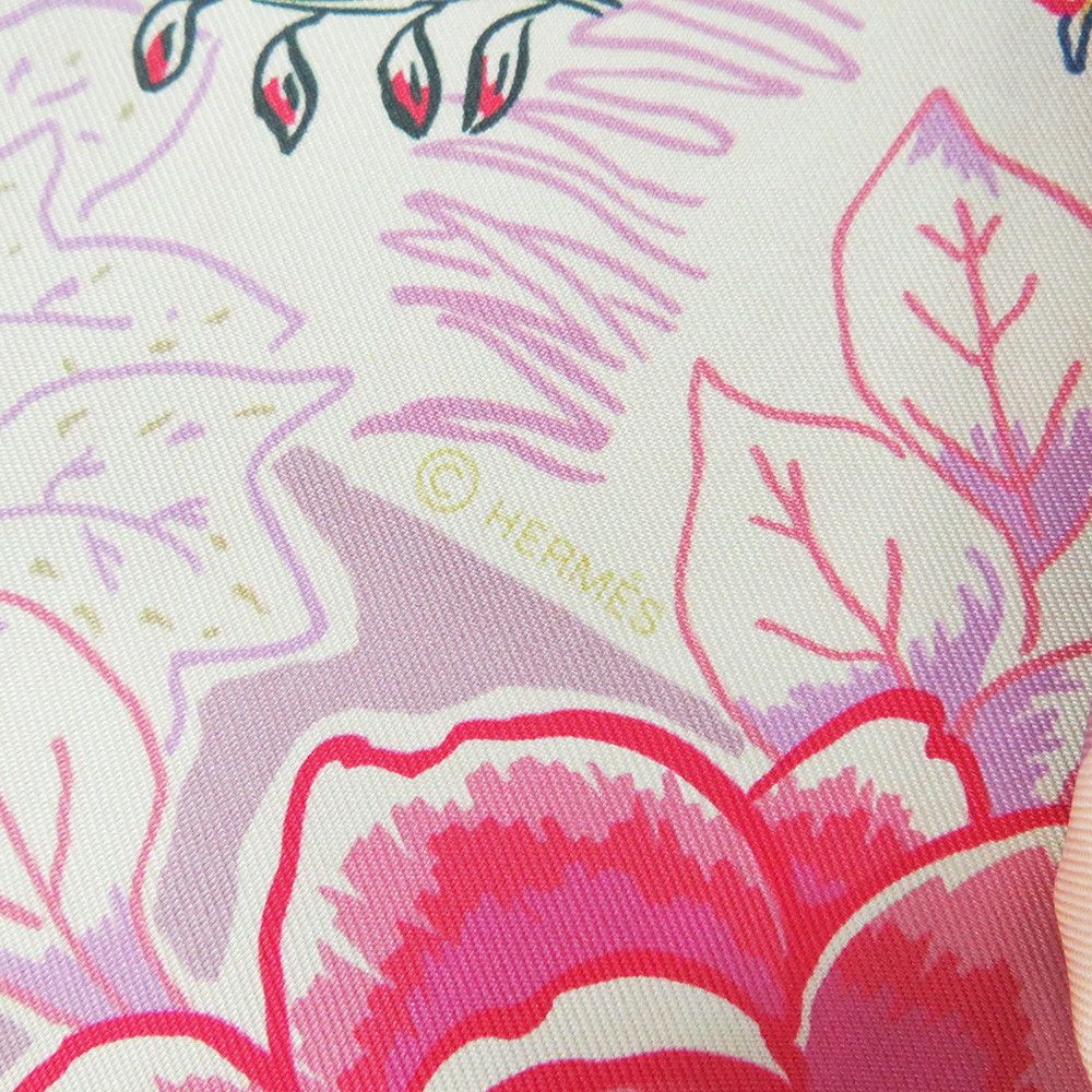 伸びやかな エルメス スカーフ カレ90 ダブルフェイス ミルフィーユ ドゥ ソワ Mille Feuilles de Soie HERMES