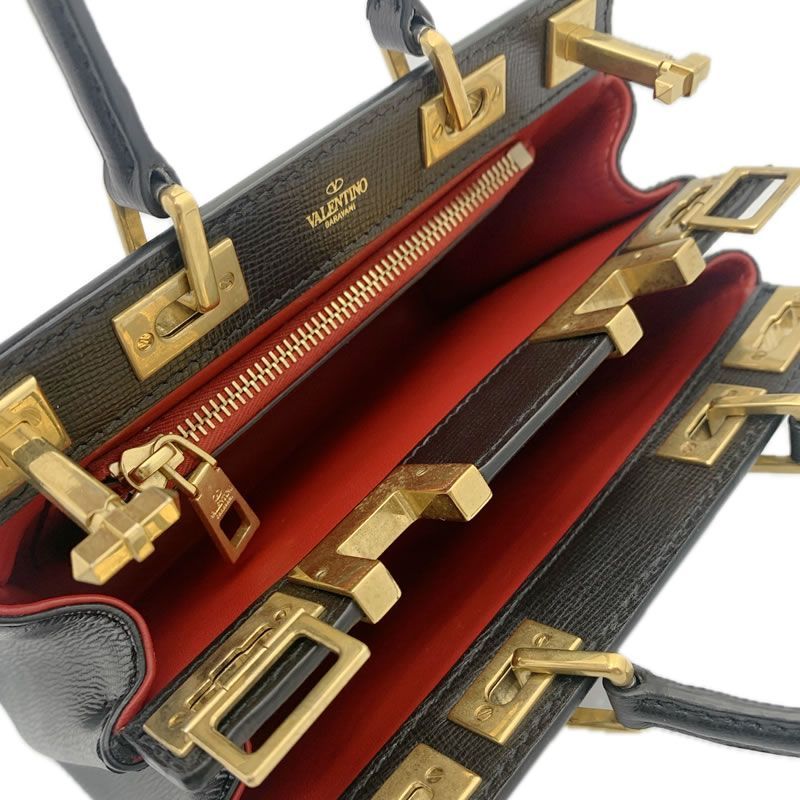 ★VALENTINO★ロックスタッド スモール ダブル ハンドル バッグ ☆VALENTINO☆ロックスタッド スモール ダブル ハンドル バッグ