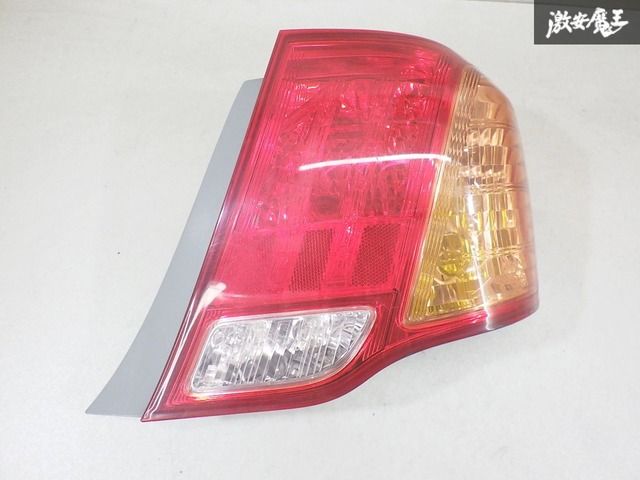 ストア出品！】 トヨタ 純正 NZE144 カローラ アクシオ テール
