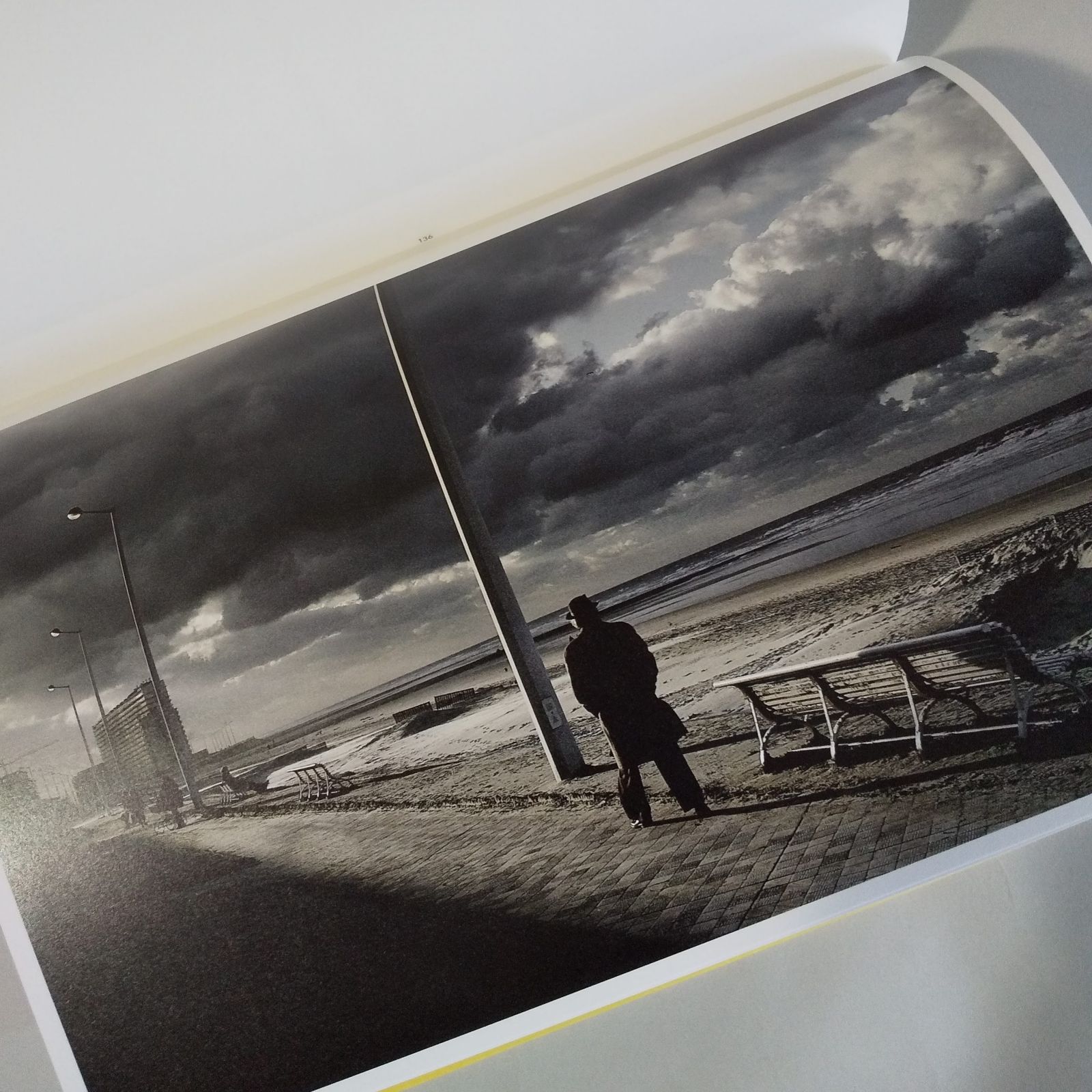 Edges : Harry Gruyaert - メルカリ