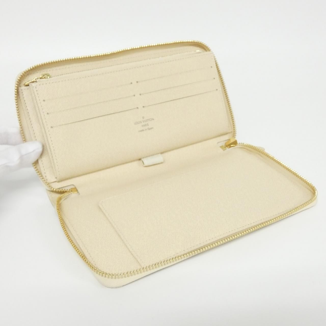 アズール ジッピー