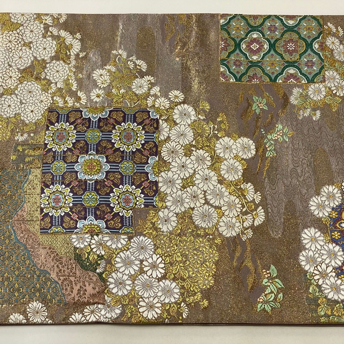 袋帯 正絹 金糸 箔 四季華宝文 全通T-5011 袋帯 美品 名品 菊 華文 金糸 箔 薄紫 六通 正絹 【中古