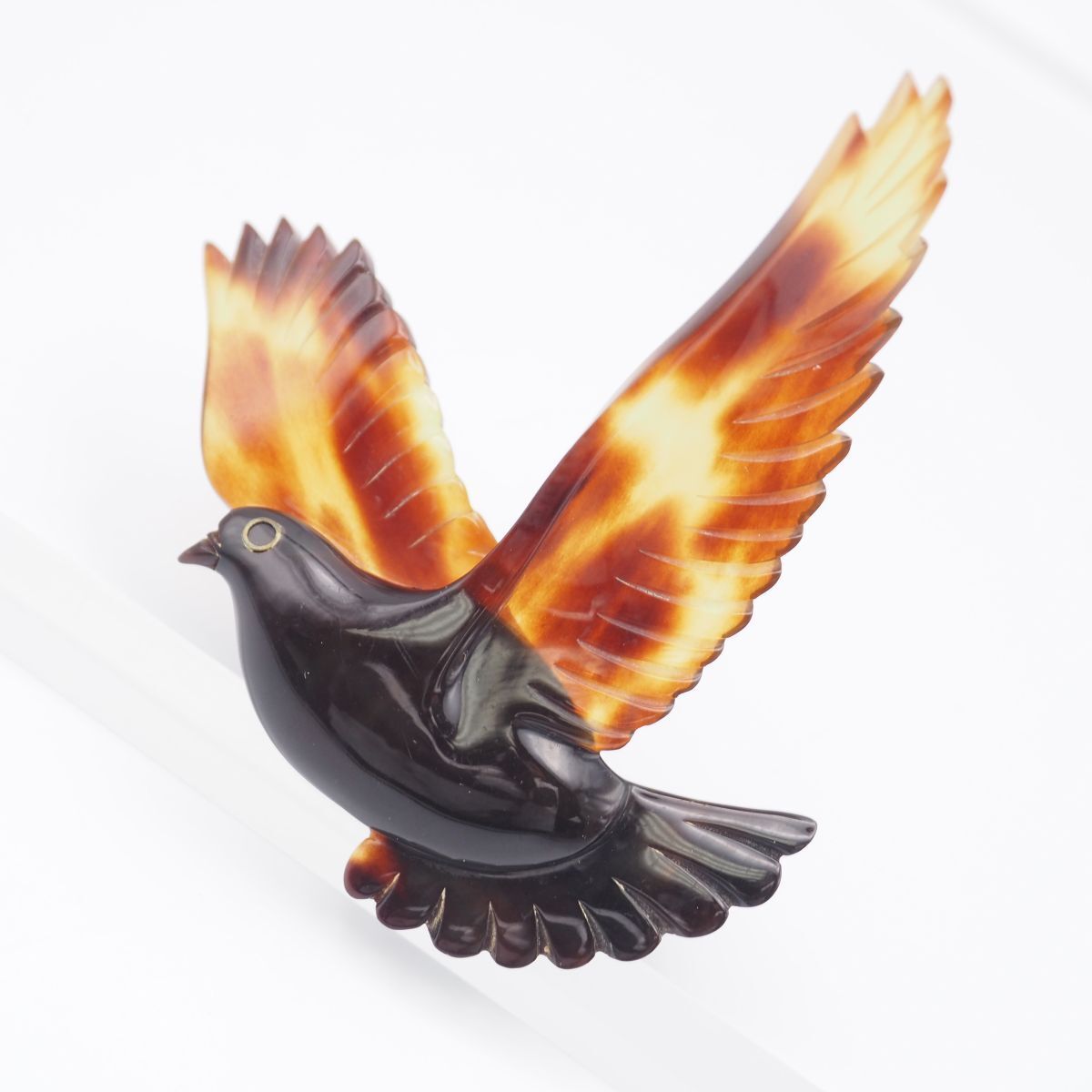 F899 鼈甲 べっ甲 ブローチ 大ぶり バード 鳩 ハト デザイン