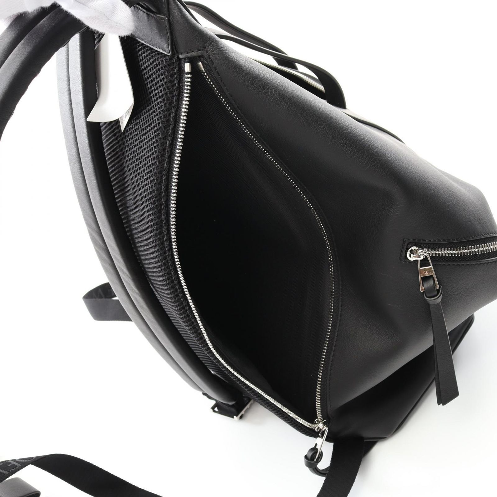 LOEWE ブラックレザー リュック 中古・古着通販】LOEWE (ロエベ) レザーリュック ブラック