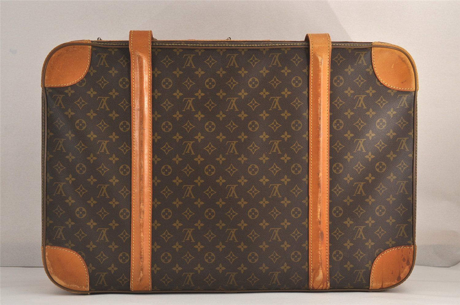 VUITTON