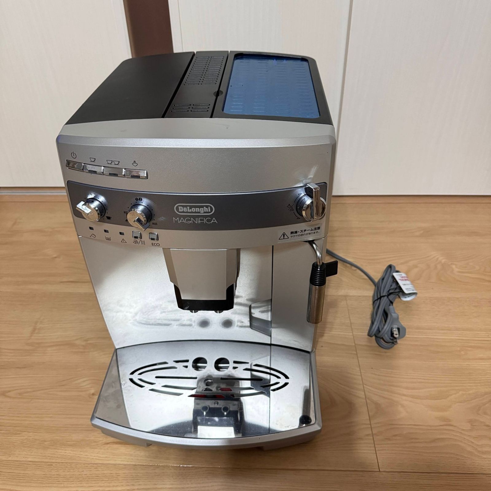 ☆動作確認済み DeLonghi デロンギ マグニフィカ 全自動コーヒーマシン エスプレッソマシン（ESAM03110S）☆（3） - メルカリ