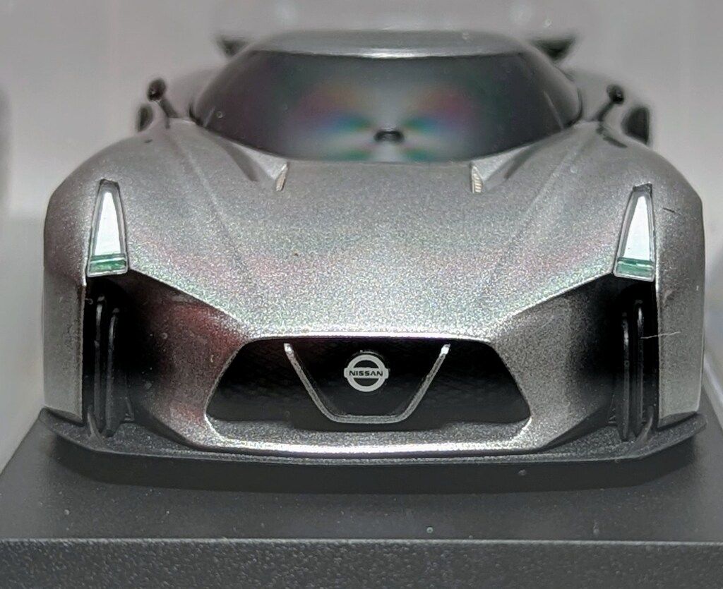 京商 1/43 NISSAN CONCEPT 2020 VISION GRAN TURISMO CARBON