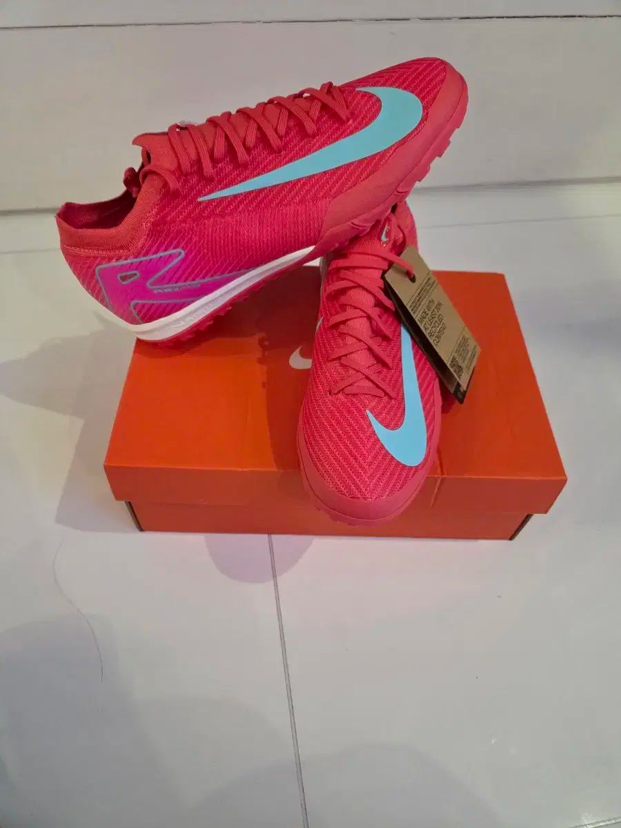 NIKE ナイキ ヴェイパー 16 プロ TF 265mm