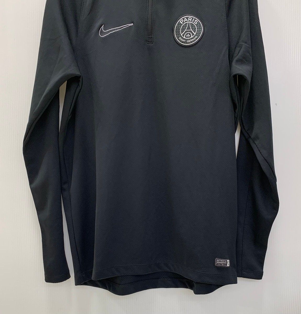 Nike PSG 長袖シャツ ブラック/グレー Nike PSG 長袖シャツ ブラック/グレー パリ・サンジェルマン Paris