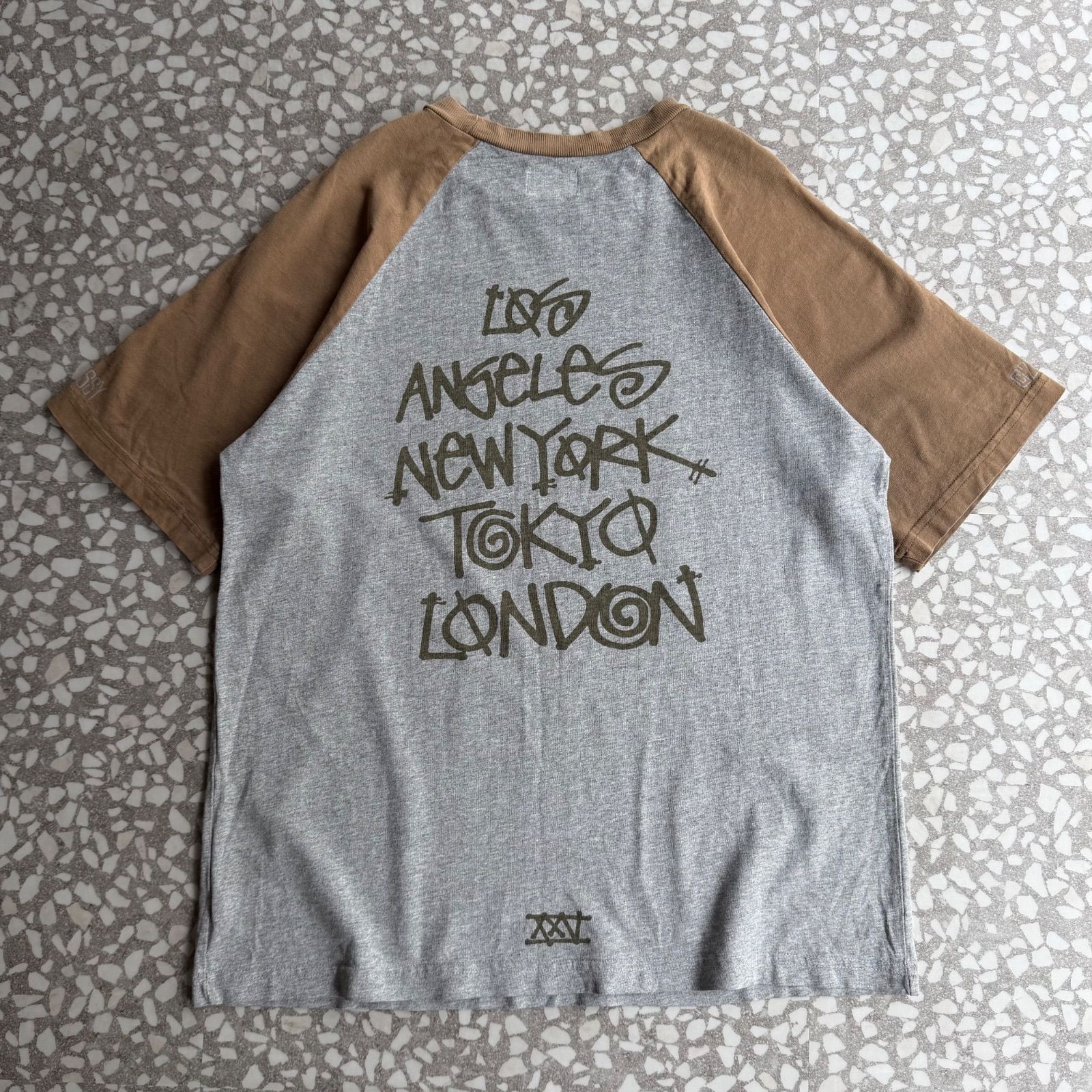 STUSSY / 00