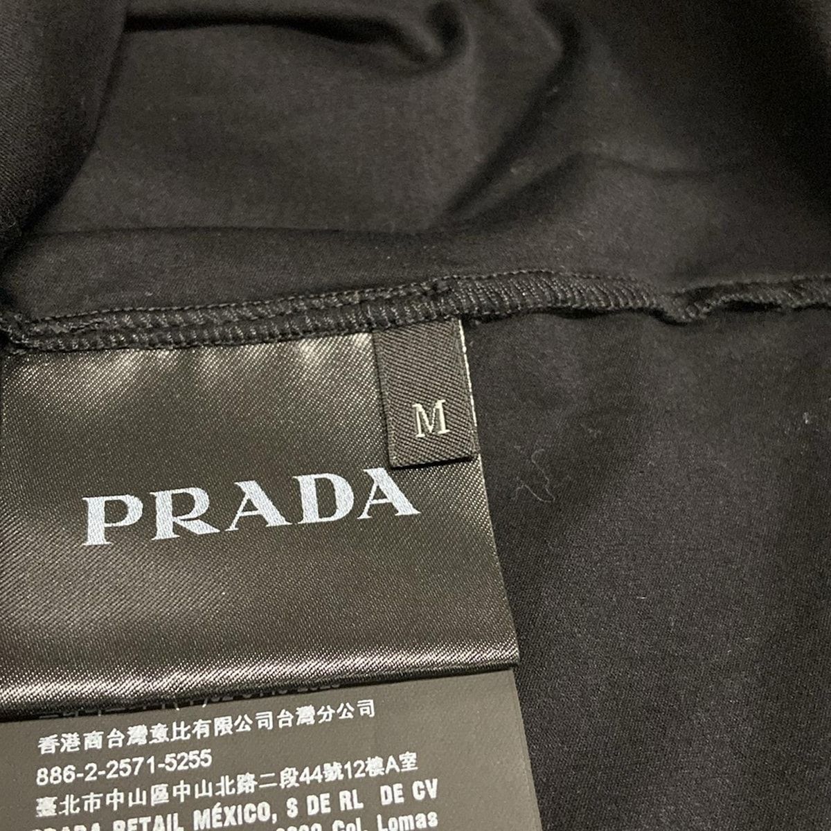 PRADA(プラダ) 長袖Tシャツ サイズM レディース美品 - 黒 クルーネック  