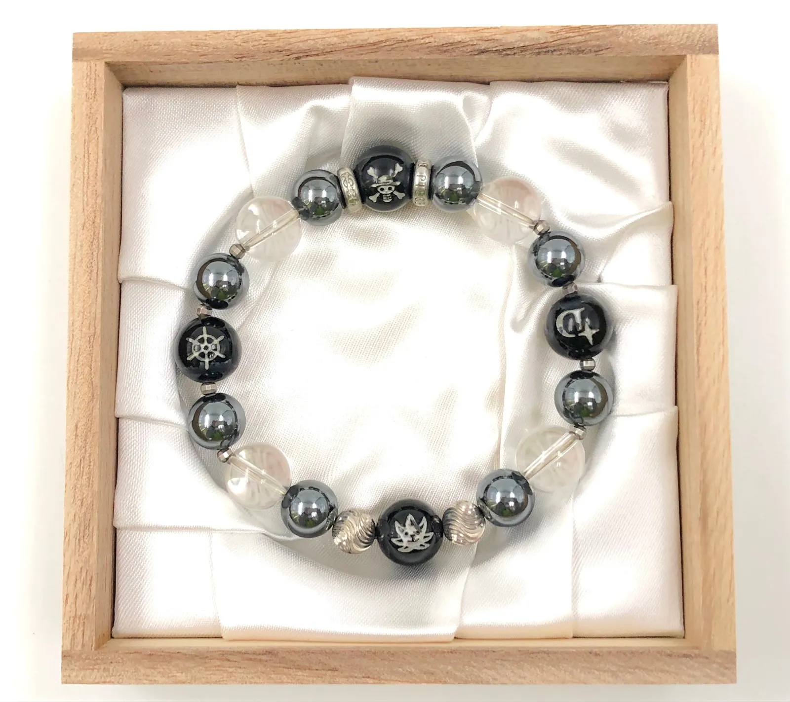 ワンピース 限定版公式ブレスレット 発売元】ワンピース限定版公式ブレスレット 〜仲間たちとの絆〜