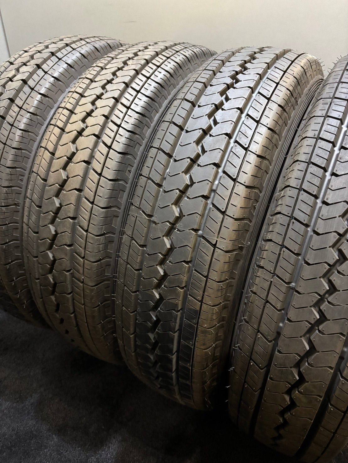 175R14 LT6P.R. TOYO|V-02e 20年製 夏タイヤ サマータイヤ 4本 ボンゴ タウンエース 2-J102