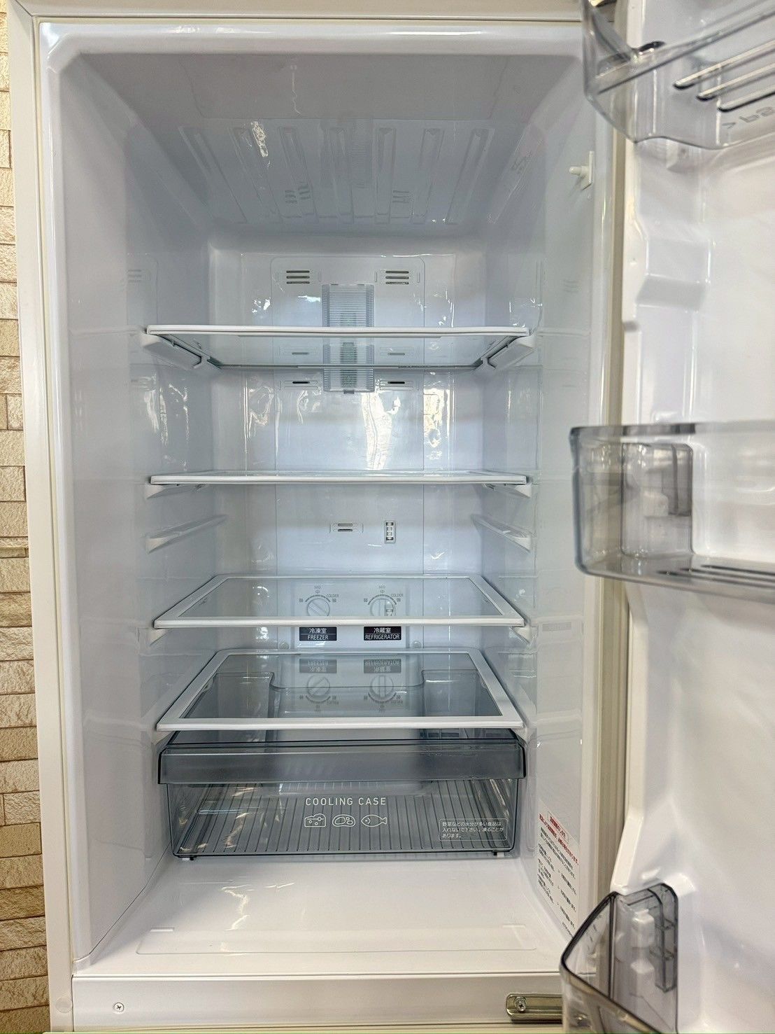 大阪送料無料★3か月保障付★2021年★MR-P17F-W★IR-156 大阪送料無料☆3か月保障付き☆冷蔵庫☆三菱☆2ドア☆2021年☆MR-P17F