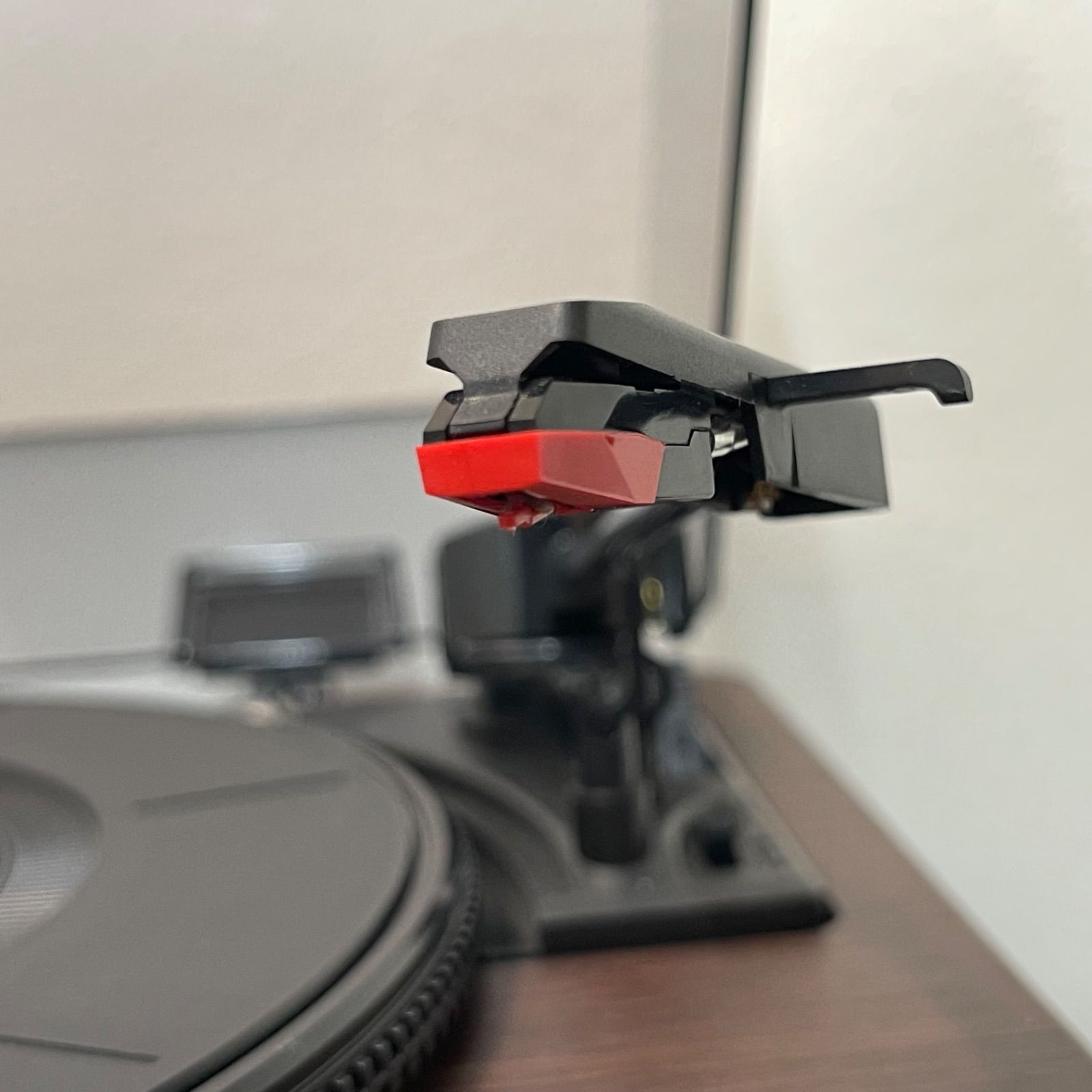 NPA】2022年製 TEAC ティアック LP-R520 ターンテーブル  