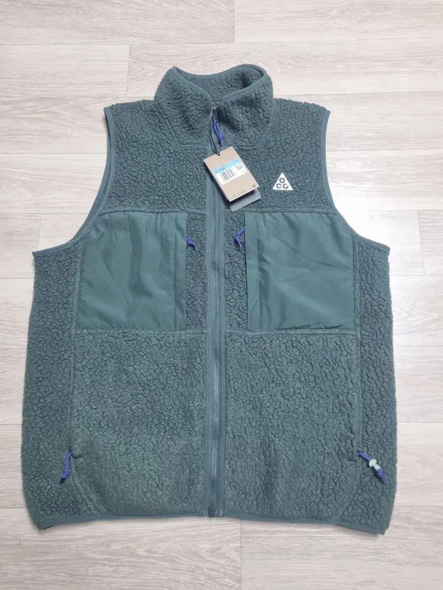 NIKE ナイキ acg 北 だ ウルフ ベスト グリーン アジア
