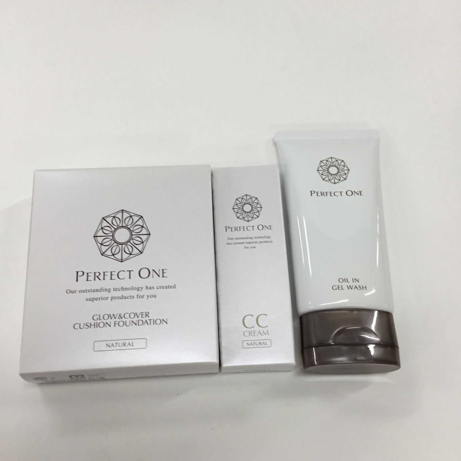 Perfect One クッションファンデーション ナチュラル3箱　レフィル Amazon | PERFECT ONE パーフェクトワン グロウ＆カバー