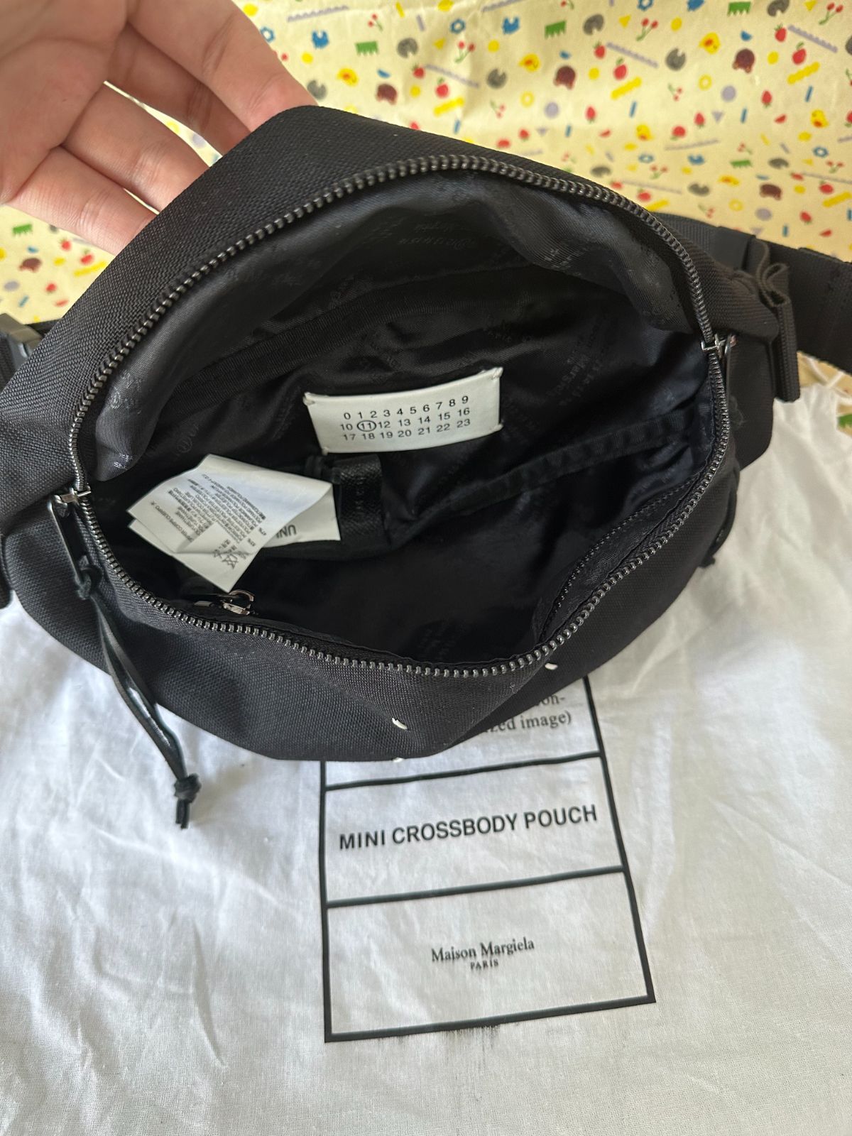 Maison Margiela ボディバッグ ブラック 保存袋付き ✨️美品✨️Maison Margiela ボディバッグ ブラック