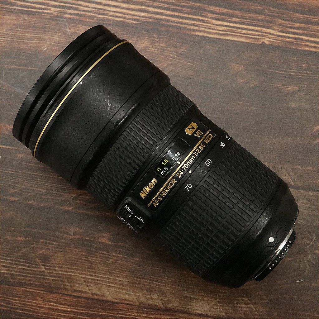 Nikon AF-S NIKKOR 24-70mm F2.8E ED VR 6471