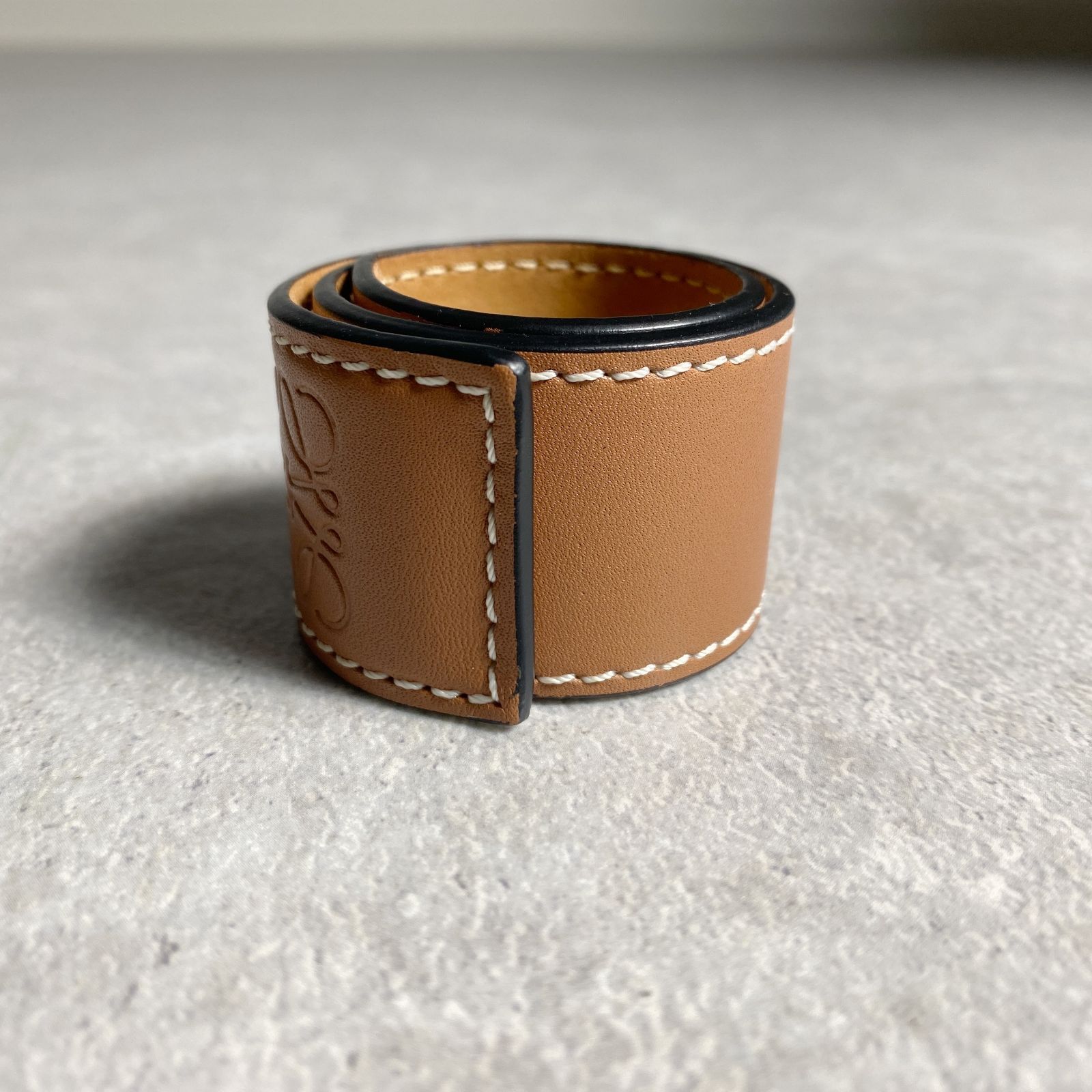 ☆定価27,500円/ ロエベ LOEWE / カーフスキン スラップ