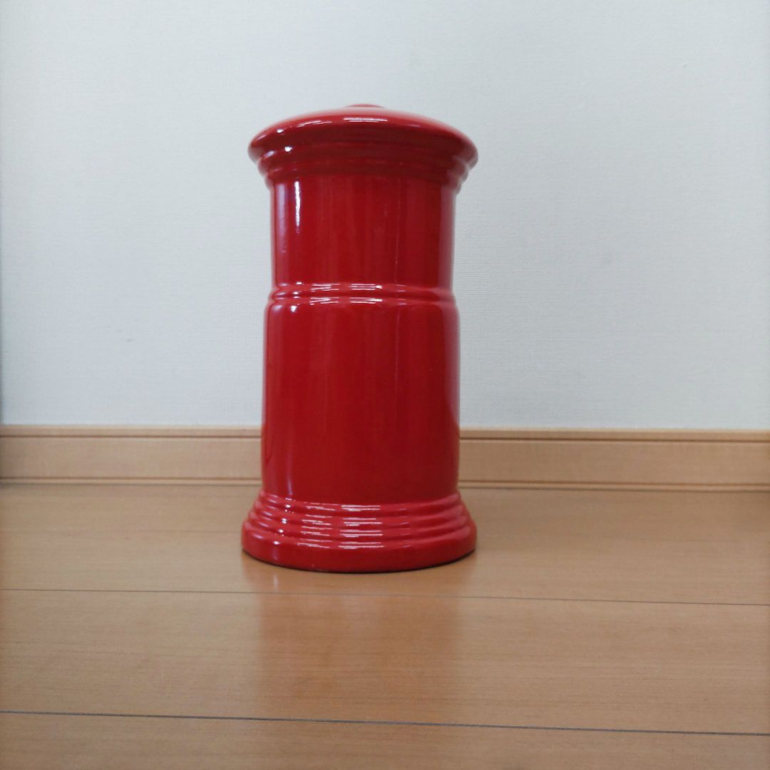 珍品】陶器製 赤い郵便ポスト 貯金箱 レトロ 特大 - メルカリ 珍品】陶器製 赤い郵便ポスト 貯金箱 レトロ 特大 - メルカリ