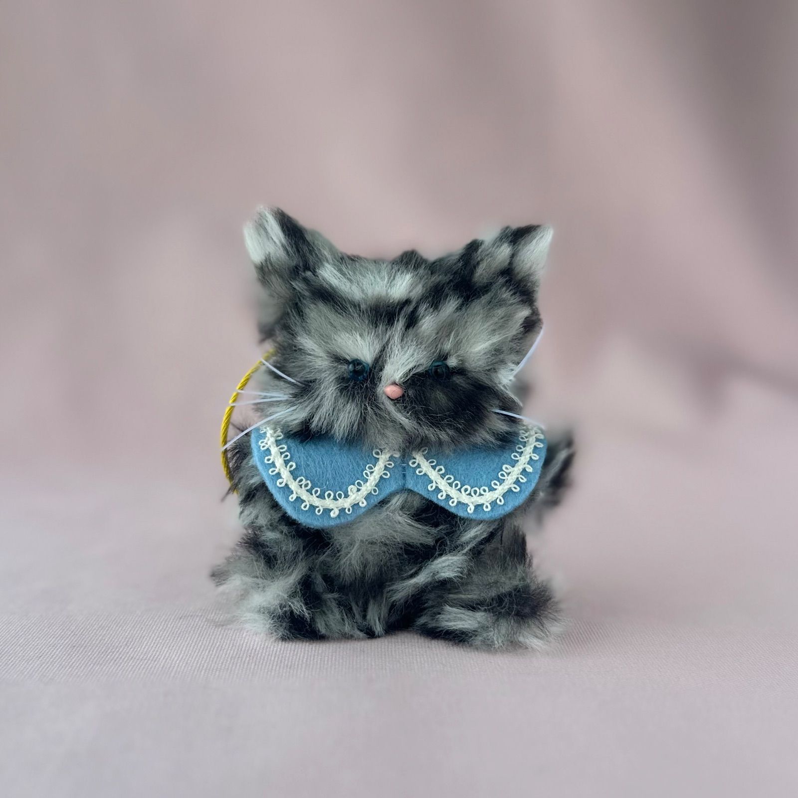 ふわふわ長毛⭐︎こねこモールドール（白黒マーブルねこ） - メルカリ