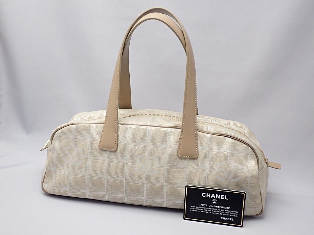 CHANEL シャネル ニュートラベルライン ミニポストンバッグ ベージュ  
