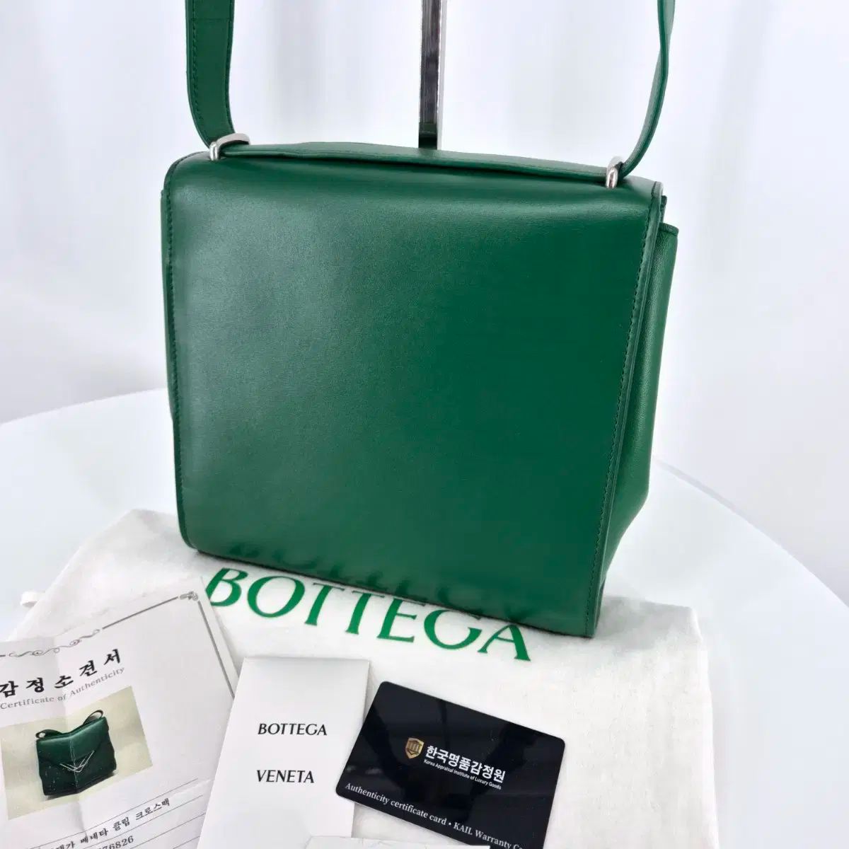 ボッテガ　二つ折り財布　グリーン BOTTEGA VENETA ボッテガヴェネタ 財布 メンズ レディース カセット 二