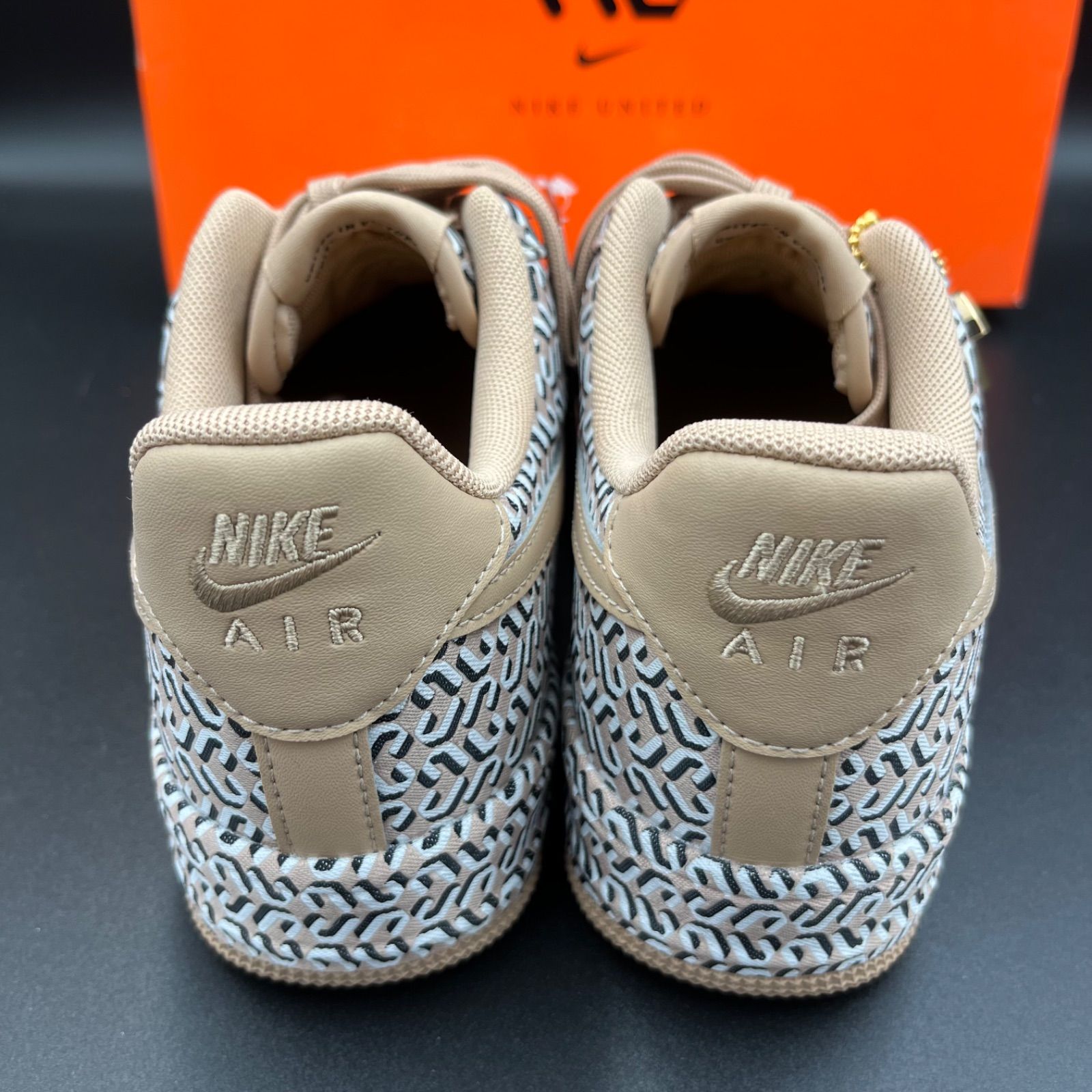 新品 23.5cm Nike Women's Air Force 1 Low United in Victory