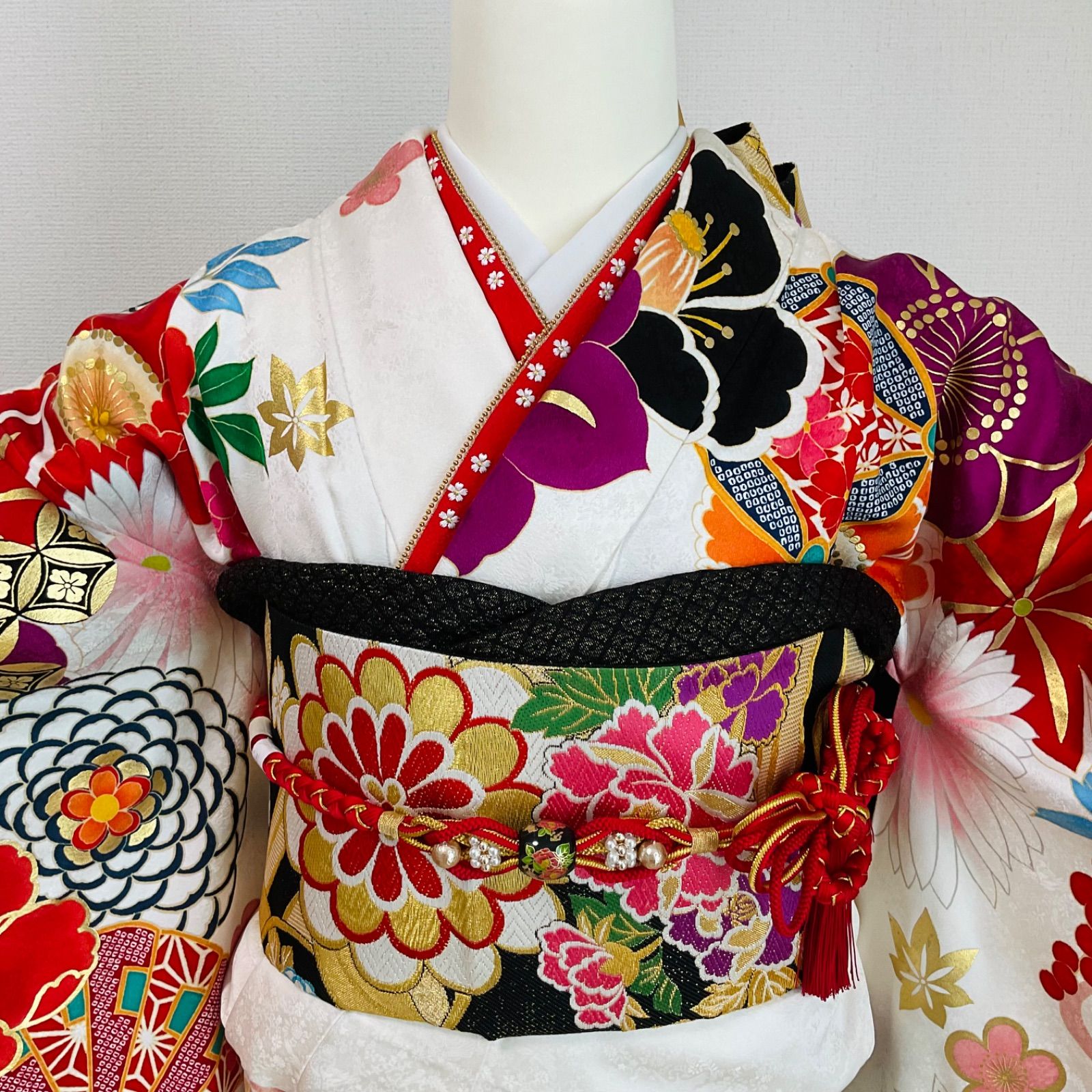 振袖 振袖フルセット 白系 牡丹 菊 椿 金彩 正絹 - メルカリ