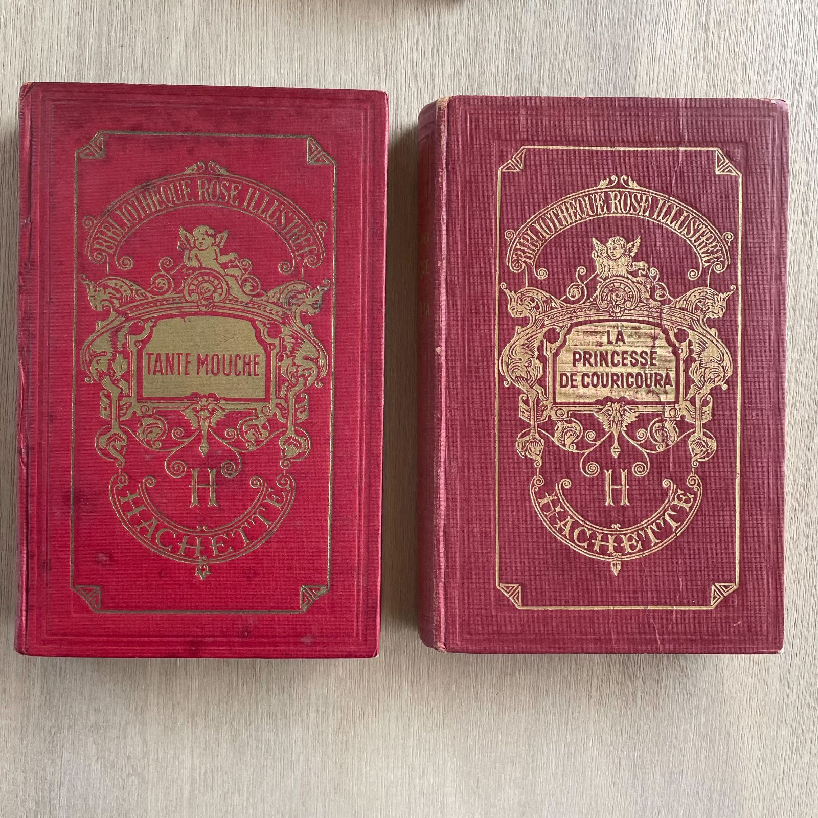 １０００冊限定版７７７番目 洋書 1400年代のイギリス皇室の物語 ３方