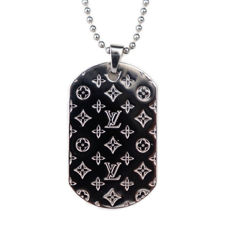 ルイヴィトン　シグネチャーLVペンダント　M00321 LOUIS VUITTON ルイ ヴィトン ペンダント シグネチャーLV