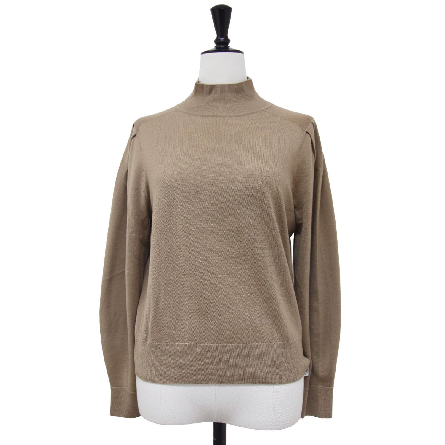 theory luxe セオリーリュクス ニット ベージュ サイズ:38(M) / 24秋冬 ハイネック バルーンスリーブ ニット / Lawrence Steff 長袖 ハイゲージ ウール ウォッシャブル ピーナッツ / トップス セーター【レディース】【中古】【K4365】 theory luxe セオリーリュクス ニット ベージュ サイズ:38(M) / 24秋冬