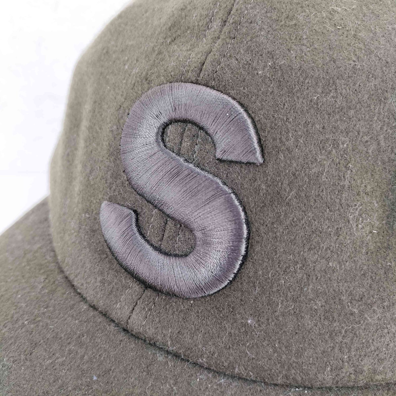 サカイ Sacai フロントSロゴ ウール メルトンキャップ メンズ 表記無 サカイ Sacai フロントSロゴ ウール メルトンキャップ メンズ 表記無