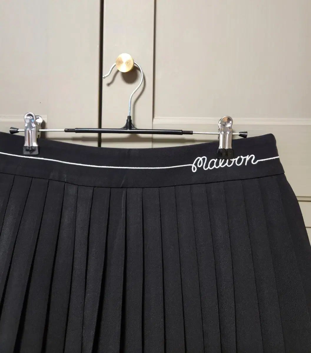 MALBON GOLF マルボンゴルフ ブラック プリーツ スカート