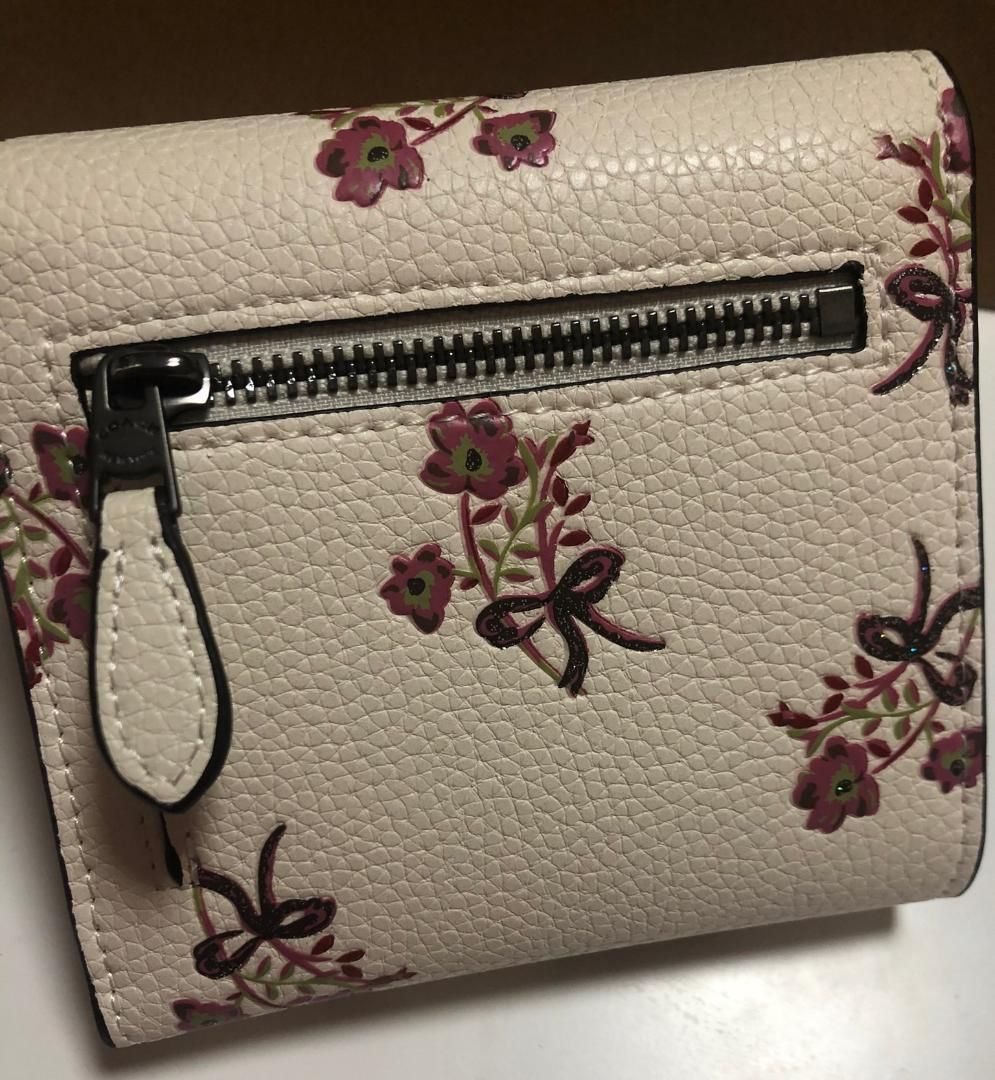 コーチ COACH 新品 レディース 花柄 折り財布 フラワー 白 財布 070