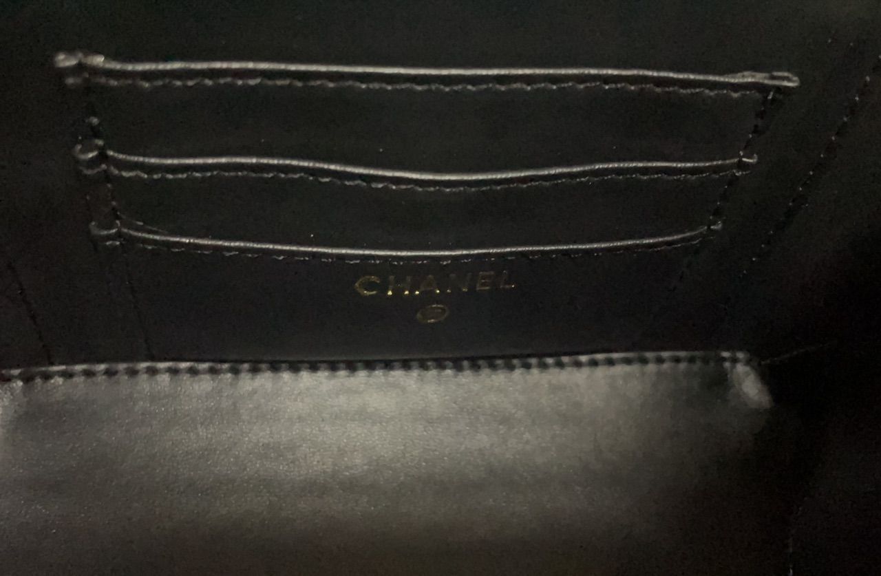 本日限定価格?CHANEL ブラック キルティング ポーチ - メルカリ