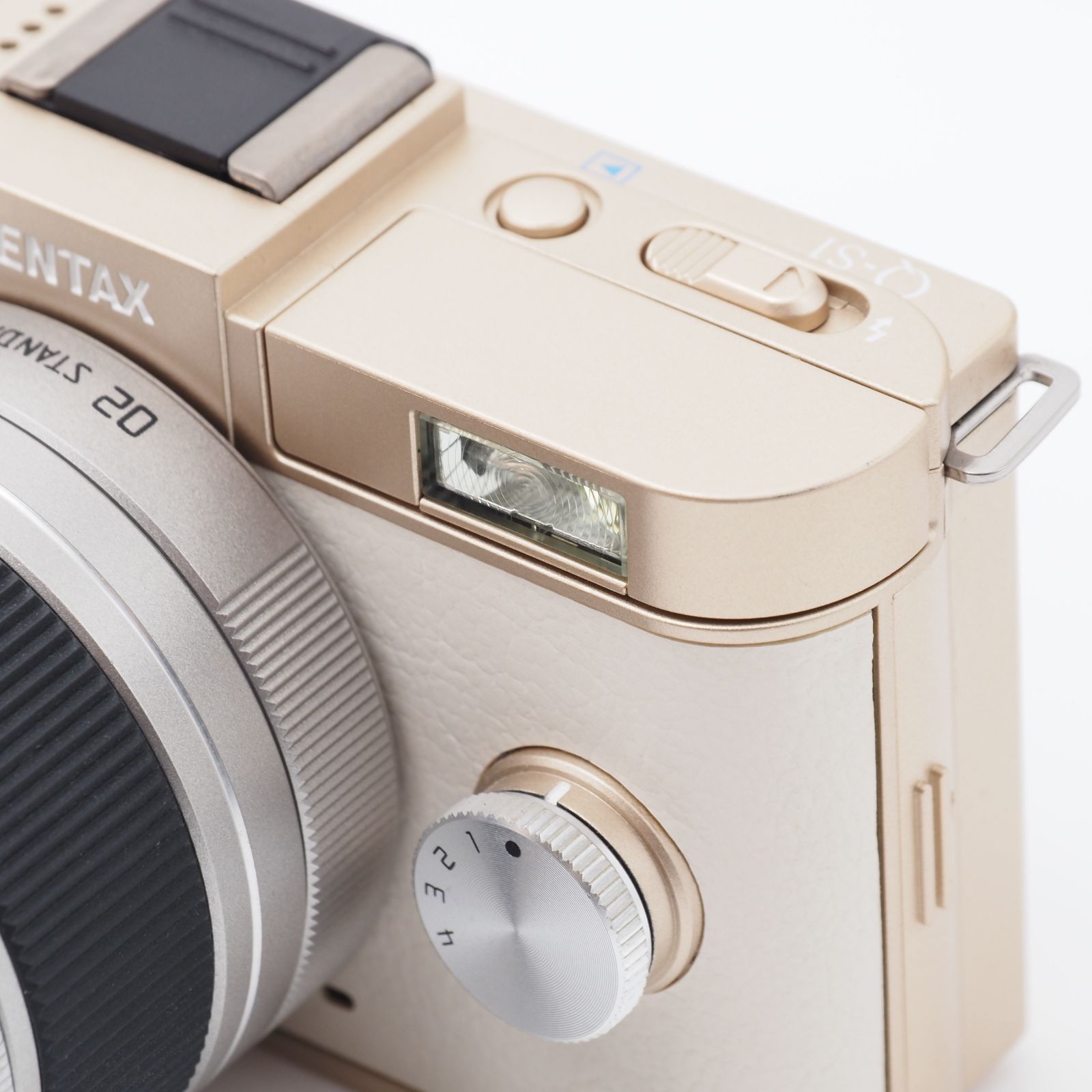 101348☆ほぼ新☆PENTAX ミラーレス一眼 Q-S1 ズームレンズキット