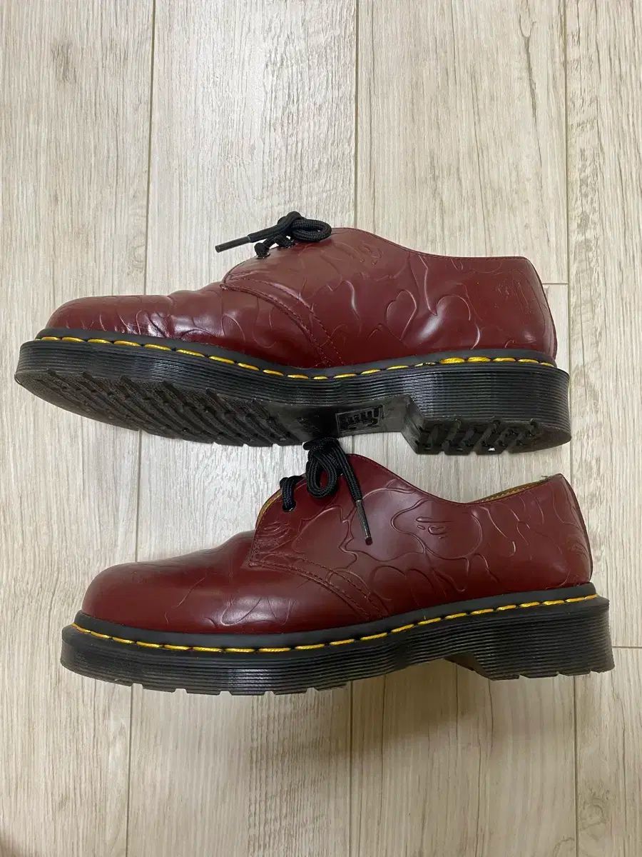 DR. MARTENS