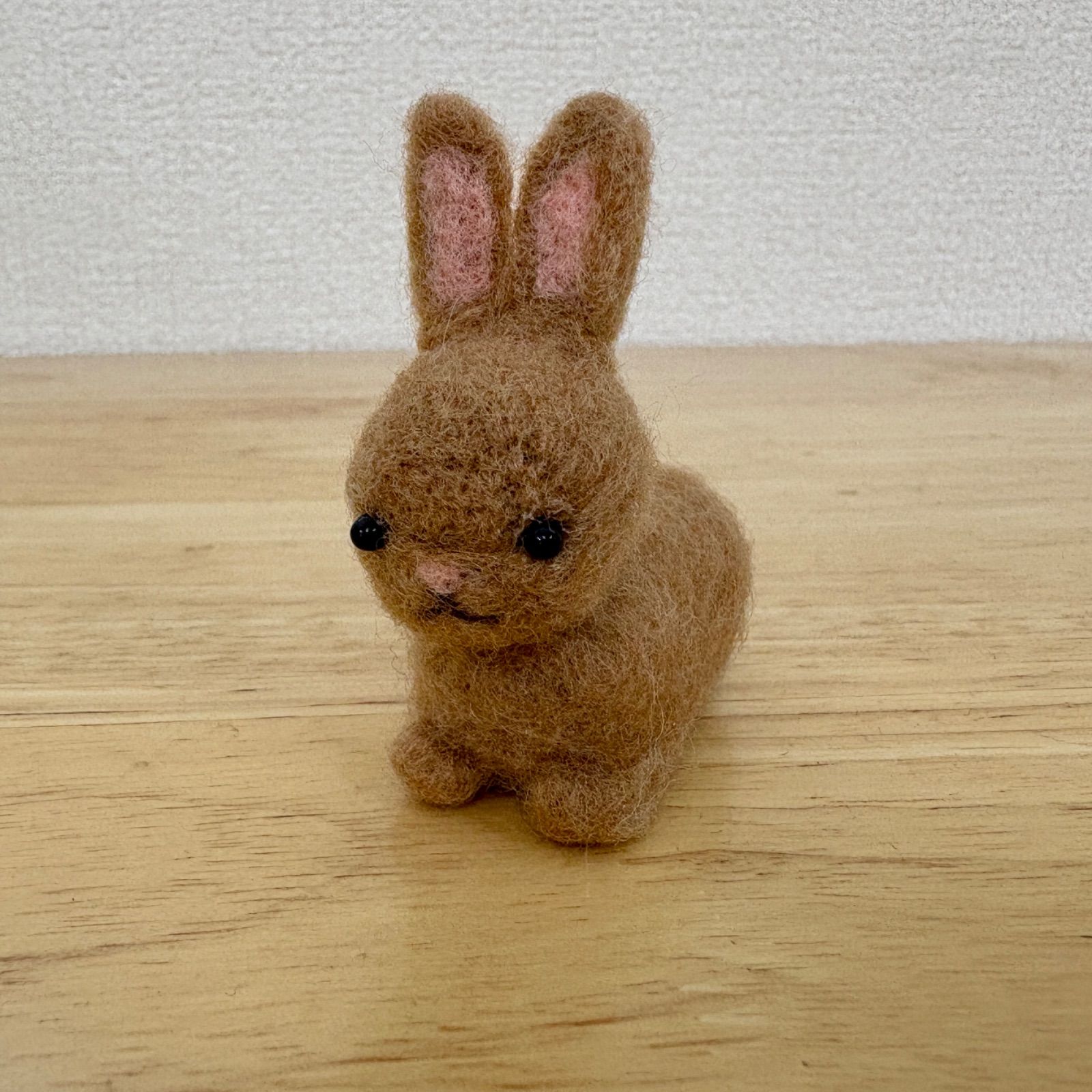 🌟羊毛フェルト うさぎ・ぴょこぴょこおすましポーズ／ちょこん
