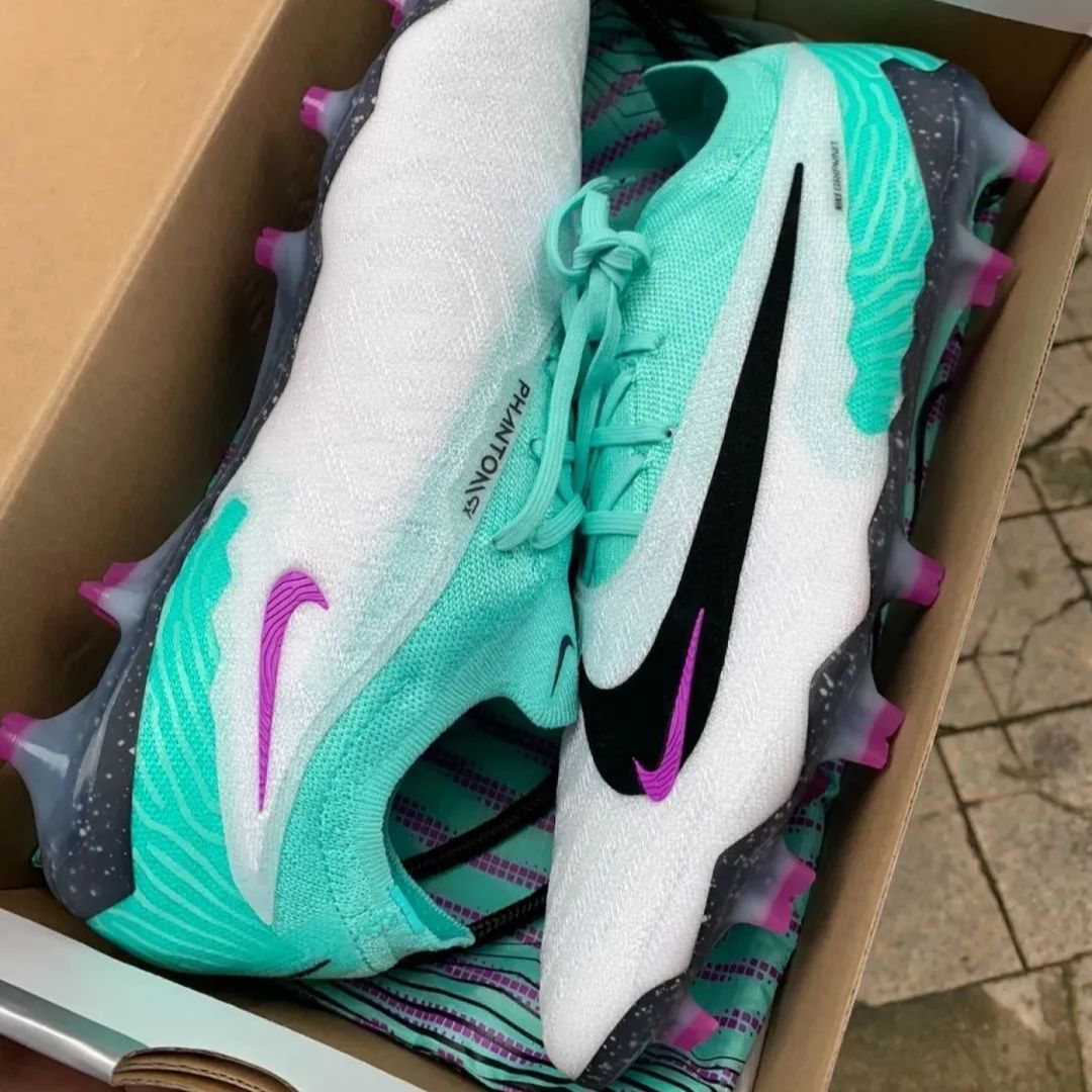 👟新品値下げします サッカーシューズ   ナイキ　ファントム　GX FG Nike Phantom GX ナイキ ファントムGX エリートFG